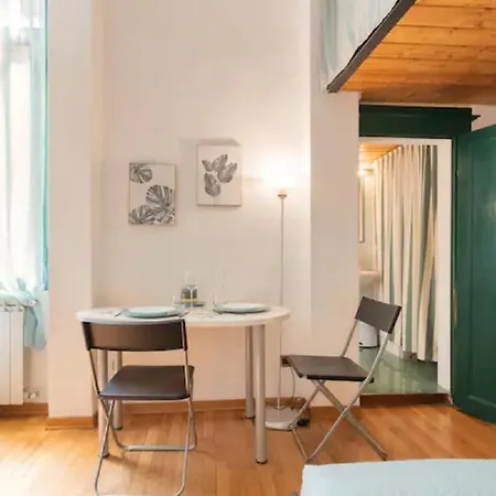 Florence Green Suite *